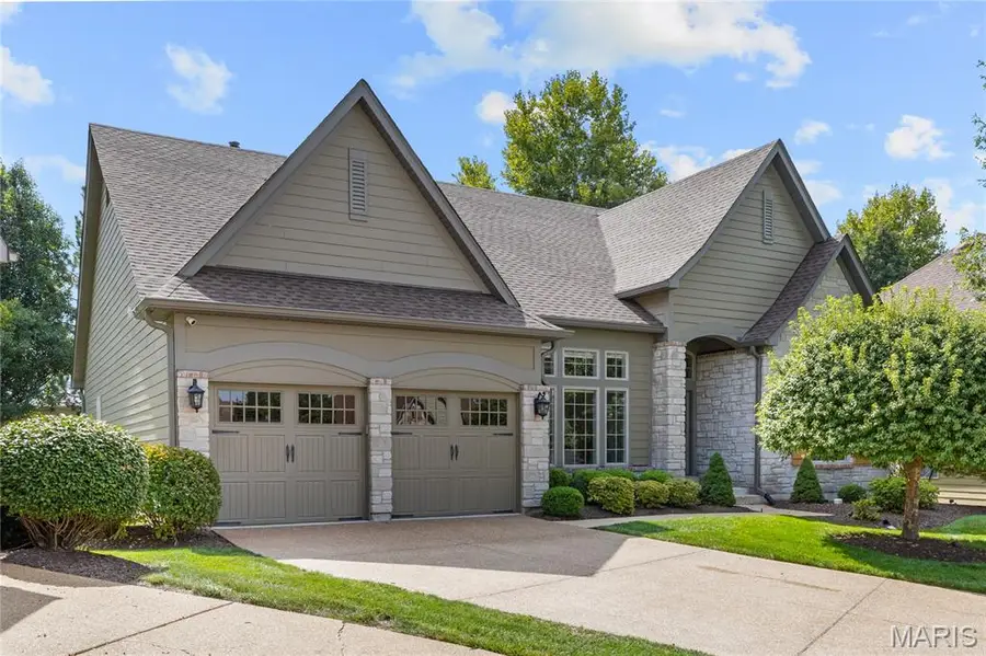 18 Maryells Way, Saint Charles, MO 63303 - #3