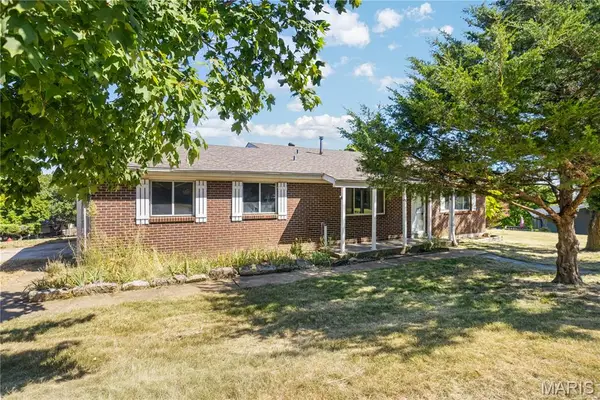 5050 Country View Drive, Imperial, MO 63052