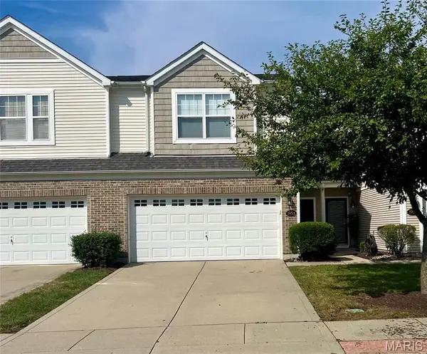 1953 Celebration Park Circle, Belleville, IL 62220