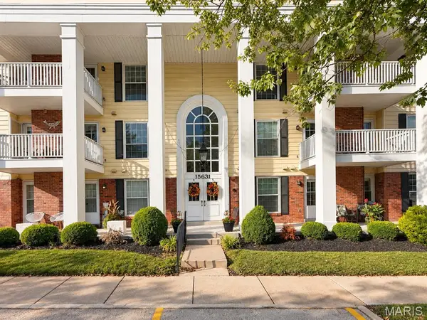 15631 Hedgeford Court #9, Chesterfield, MO 63017