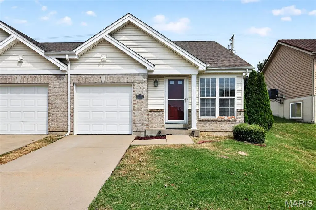 12193 Mckelvey Place Drive, Bridgeton, MO 63044 - #1