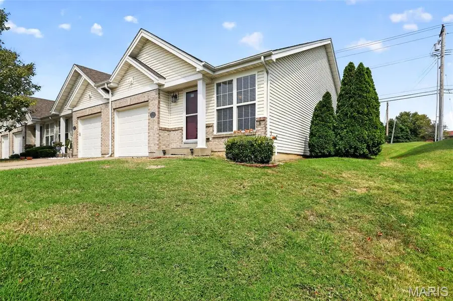12193 Mckelvey Place Drive, Bridgeton, MO 63044 - #2