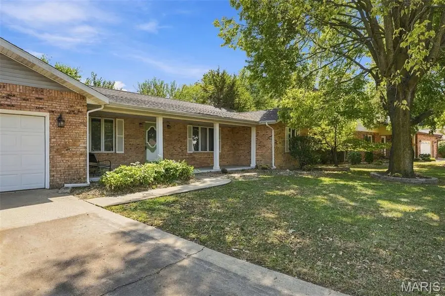 1727 Meadow Lane, Edwardsville, IL 62025 - #3