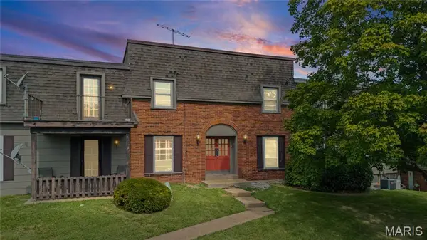 6643 Blossomwood Drive #D, Florissant, MO 63033