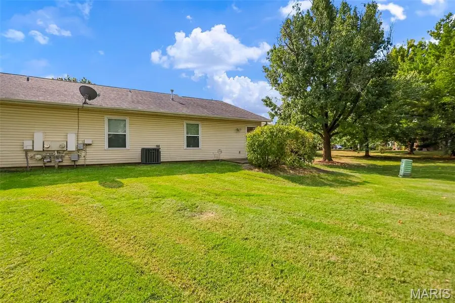 419 Cambridge Place #A, Saint Peters, MO 63376 - #2