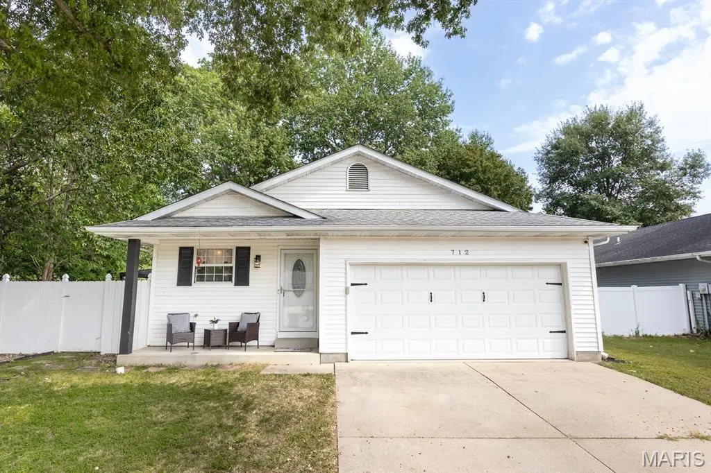 712 Country Oaks Lane, O Fallon, IL 62269 - #1
