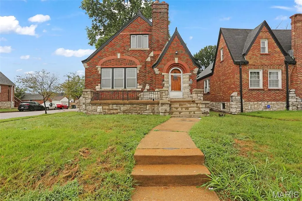 1600 Veronica Avenue, Saint Louis, MO 63147 - #1