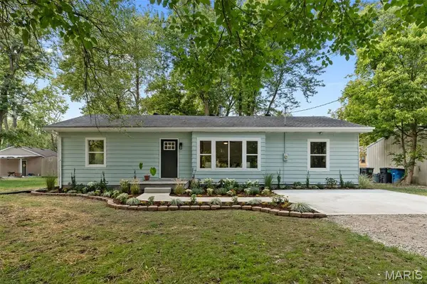 301 Edgewood Drive, Belleville, IL 62223