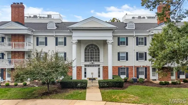 2335 Manor Grove Drive #11, Chesterfield, MO 63017