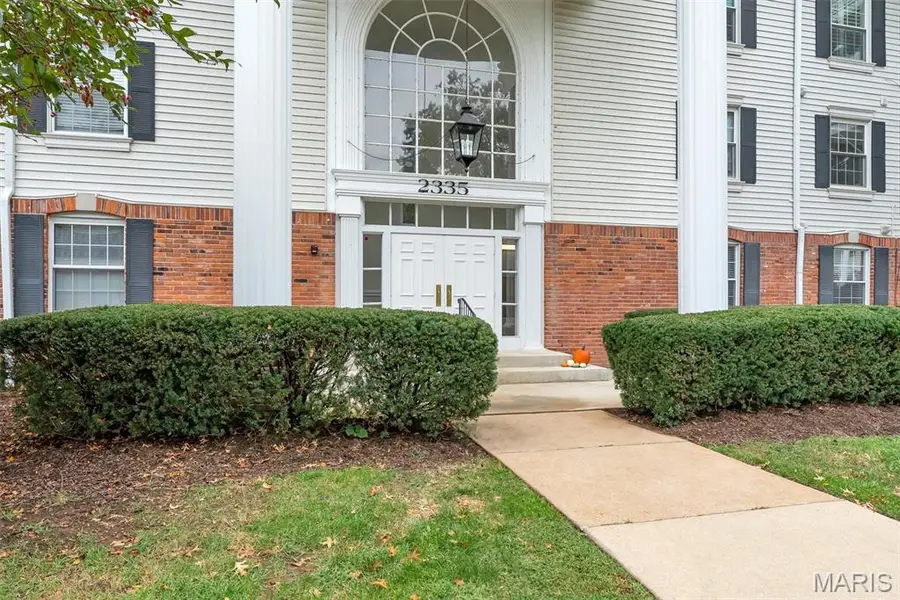 2335 Manor Grove Drive #11, Chesterfield, MO 63017 - #2
