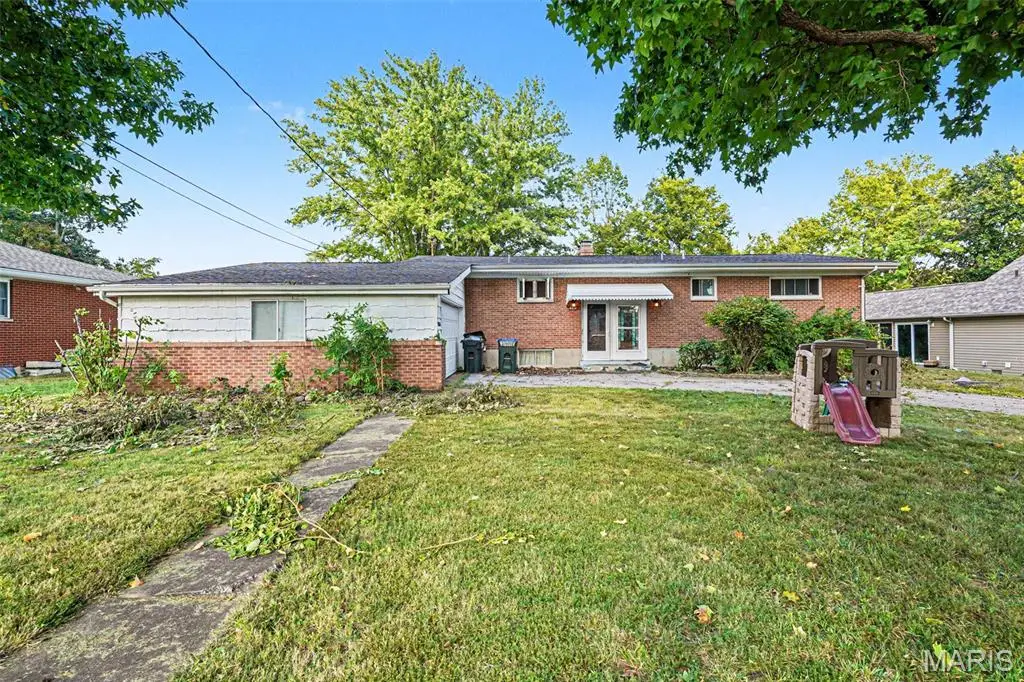 818 S Rapp Avenue, Columbia, IL 62236 - #1