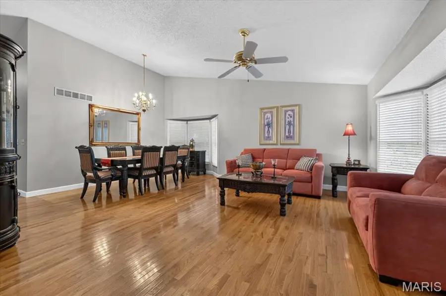2169 Farnsworth Drive #1424A, Ofallon, MO 63368 - #2