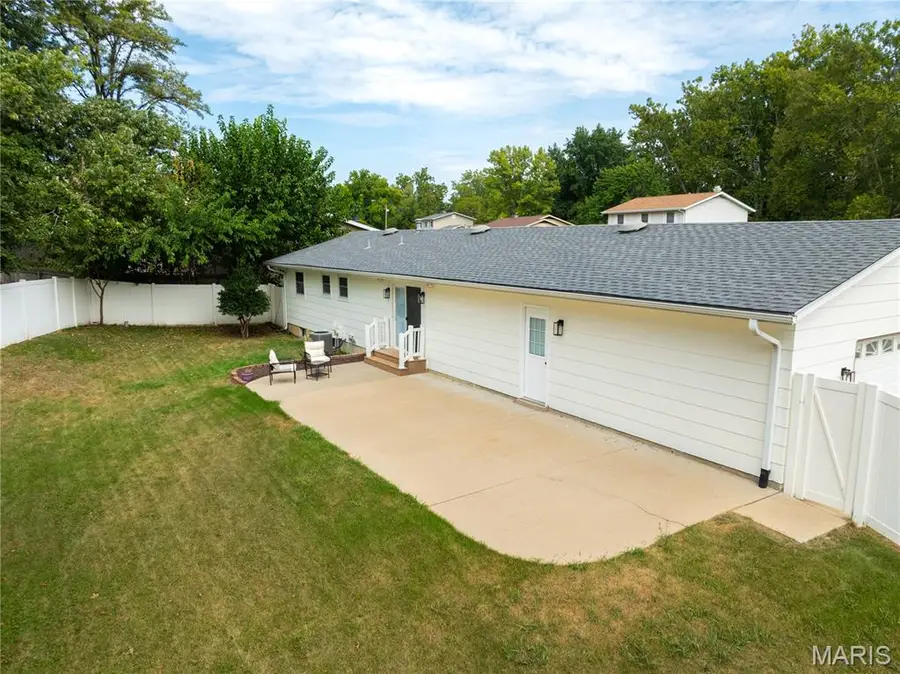 3025 Sherwood Lane, Saint Charles, MO 63301 - #3