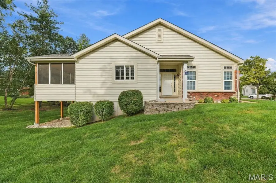 6296 Whisper Bend Drive, Oakville, MO 63129 - #2