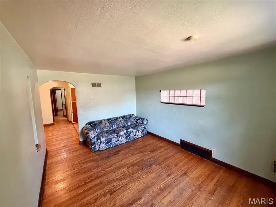 4928 Winona Avenue, Saint Louis, MO 63109 - #2