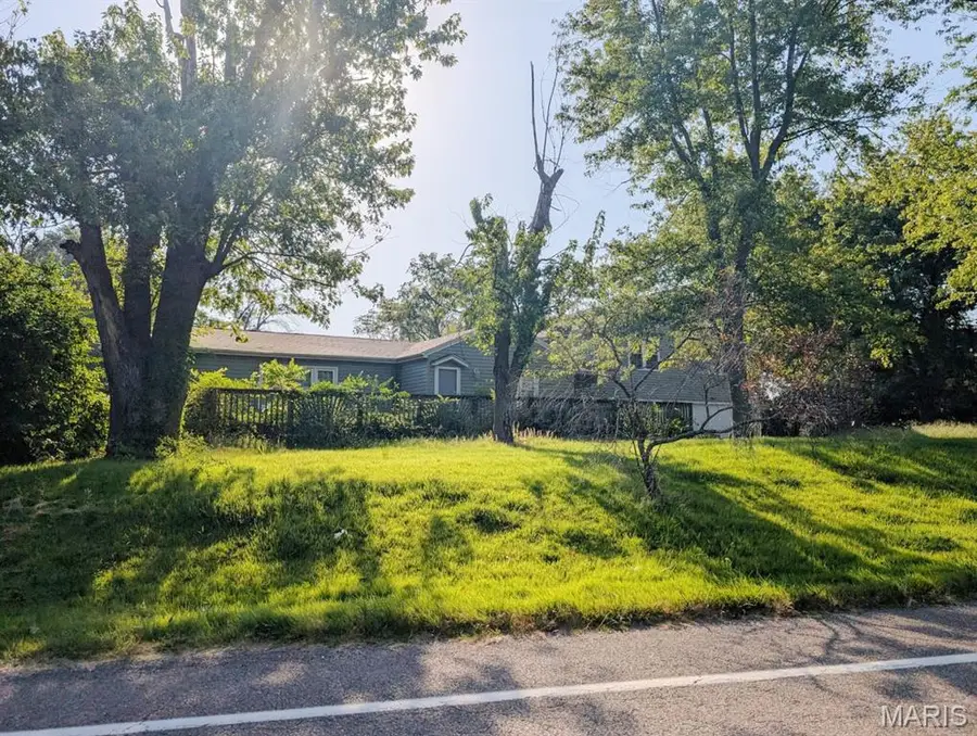 12816 Bellefontaine Road, Saint Louis, MO 63138 - #3