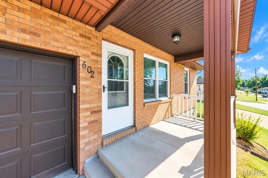 602 Stewart Street, De Soto, MO 63020 - #2