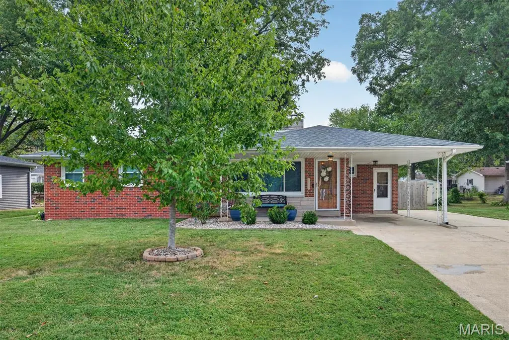 1505 Paradise Drive, Highland, IL 62249 - #1