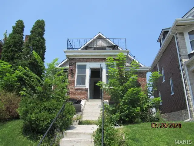 4569 Lewis Place, Saint Louis, MO 63113 - #1