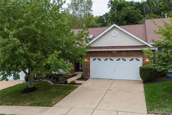 5523 Heatherbluff Court, St Louis, MO 63128