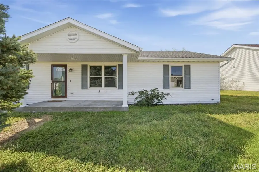 132 E Harrisonville Drive, Valmeyer, IL 62295 - #3