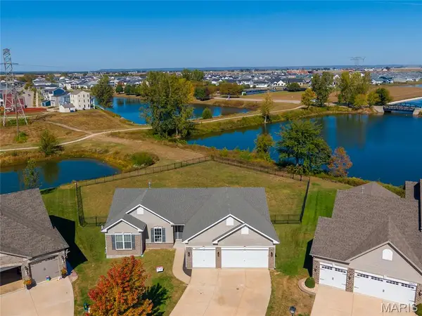 3661 Sweetwater Crossing Place, St Charles, MO 63301