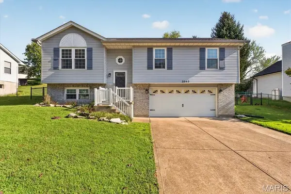 2045 Rosedale Court, Arnold, MO 63010