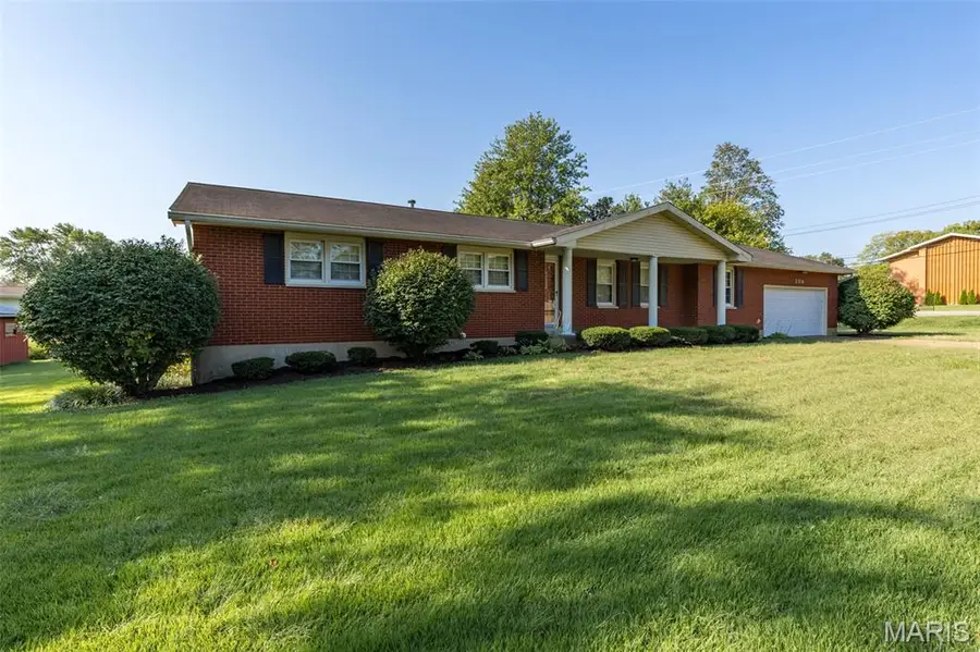 204 Smith Street, Farmington, MO 63640 - #3