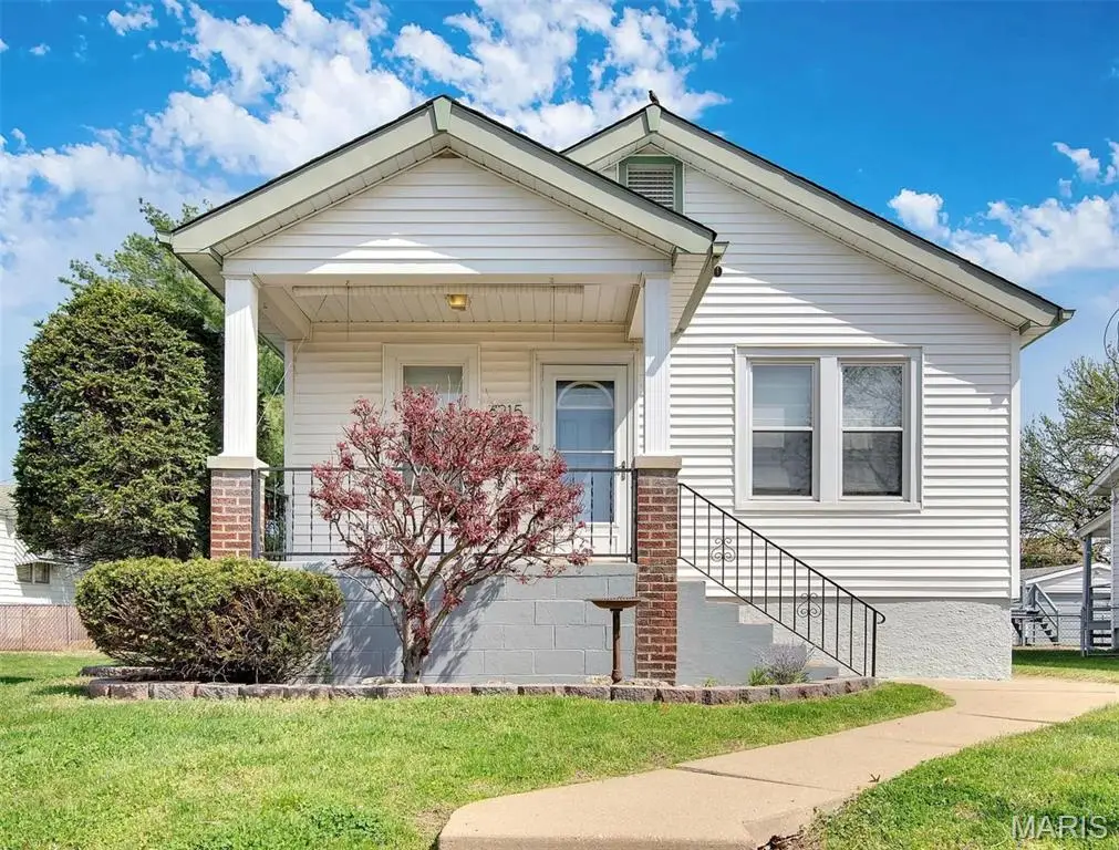 6215 Arthur Avenue, Saint Louis, MO 63139 - #1