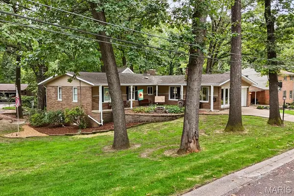 18 Rue Deau Ville Drive, Belleville, IL 62226