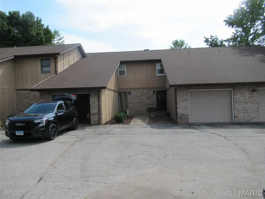 1941 Ramada Boulevard, Collinsville, IL 62234 - #2