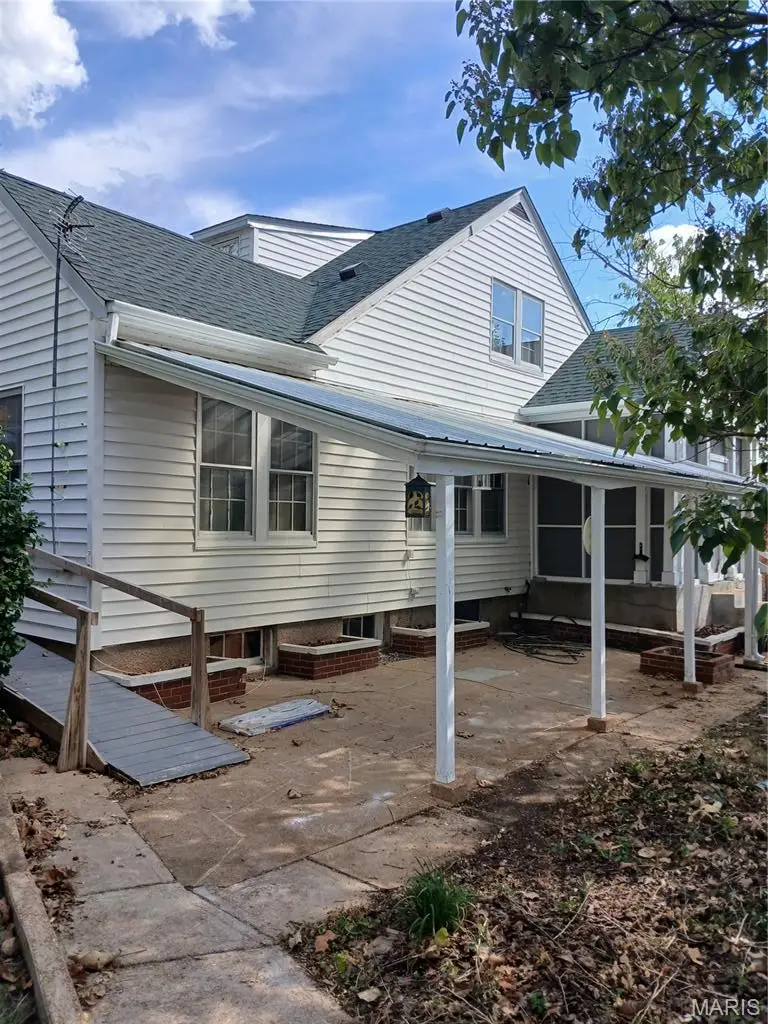 812 W Miller Street, De Soto, MO 63020 - #3