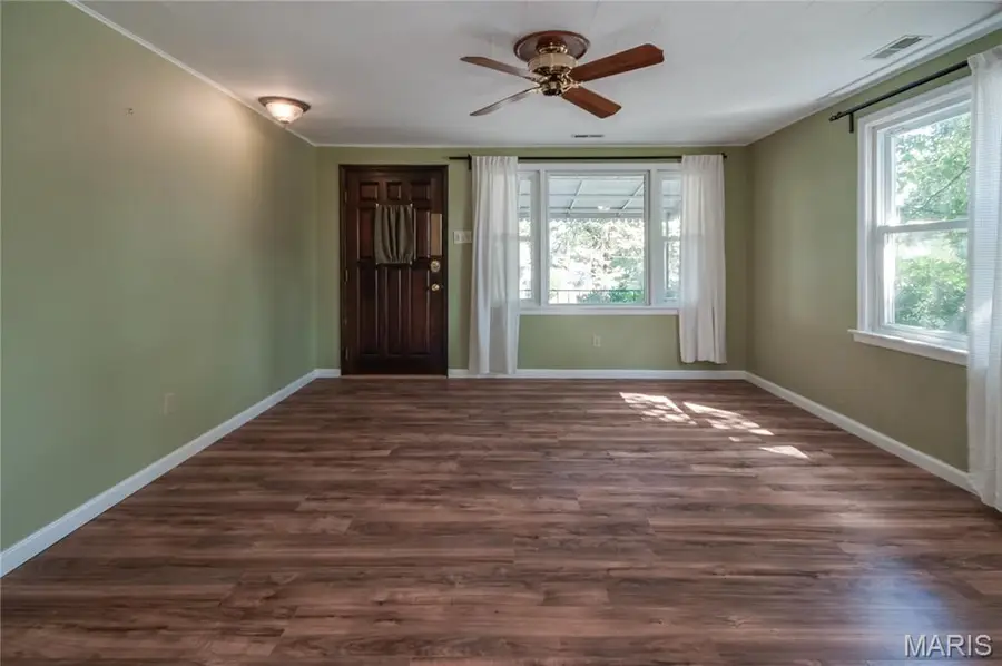9500 Theodosia Avenue, Overland, MO 63114 - #3
