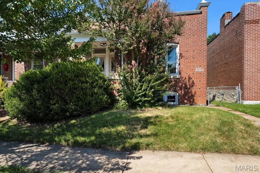 4961 Schollmeyer Avenue, Saint Louis, MO 63109 - #3