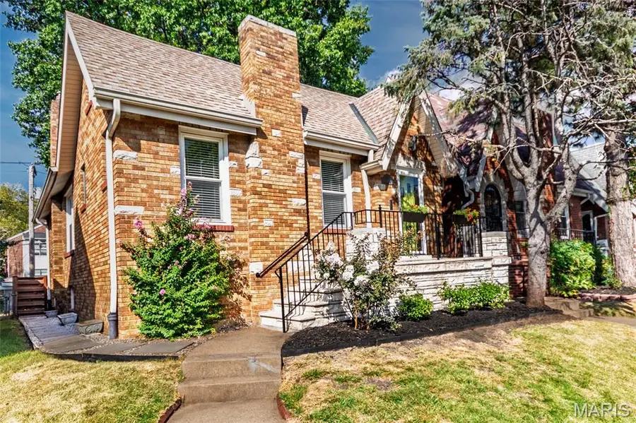 4979 Pernod Avenue, Saint Louis, MO 63139 - #2