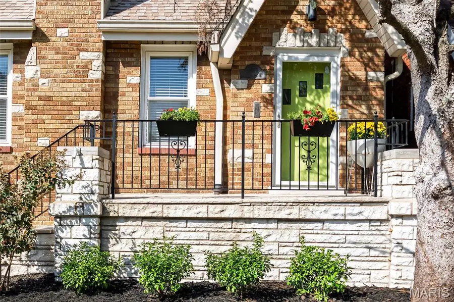 4979 Pernod Avenue, Saint Louis, MO 63139 - #3