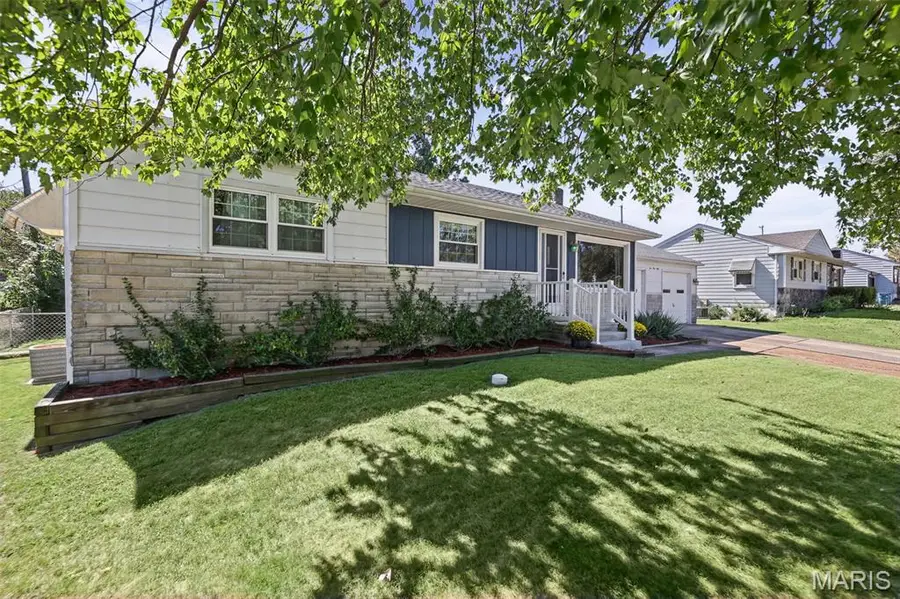 10950 Coral Ridge Drive, Saint Louis, MO 63123 - #3