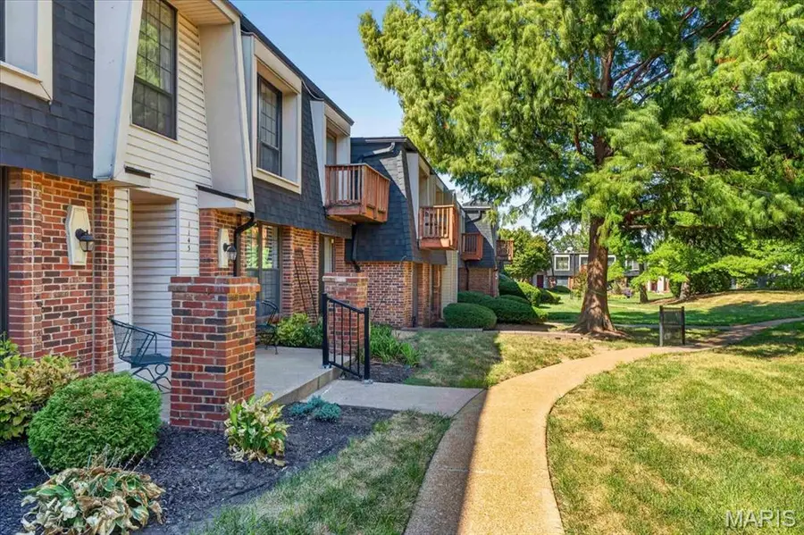 1143 Appleseed Lane #D, Olivette, MO 63132 - #3