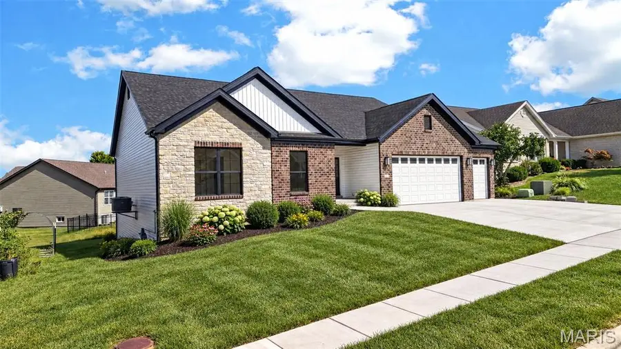 703 Vista Springs Court, Wentzville, MO 63385 - #3