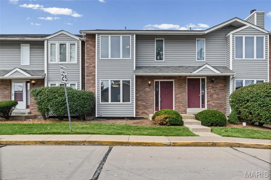 1728 Forest Hills Drive #B, Saint Charles, MO 63303 - #2