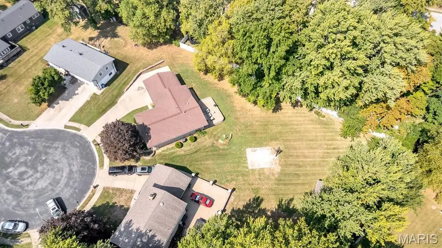 6 Cambridge Court, Saint Charles, MO 63301 - #2