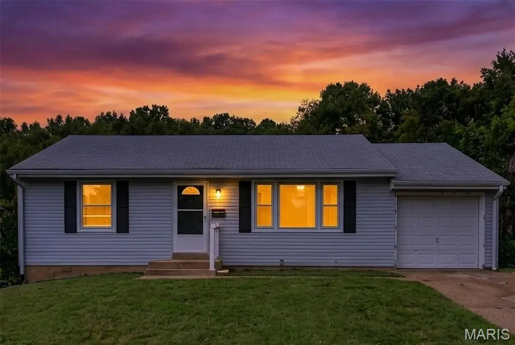 325 S Marguerite Avenue, Saint Louis, MO 63135 - #1