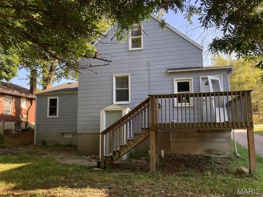 1217 W High Street, Jefferson City, MO 65109 - #2