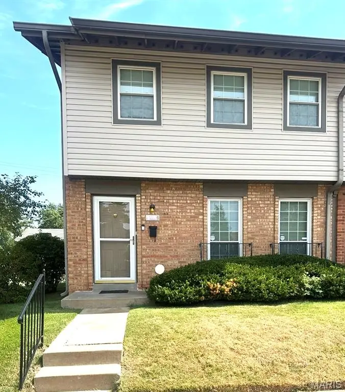 2084 Carefree Lane, Florissant, MO 63033 - #1
