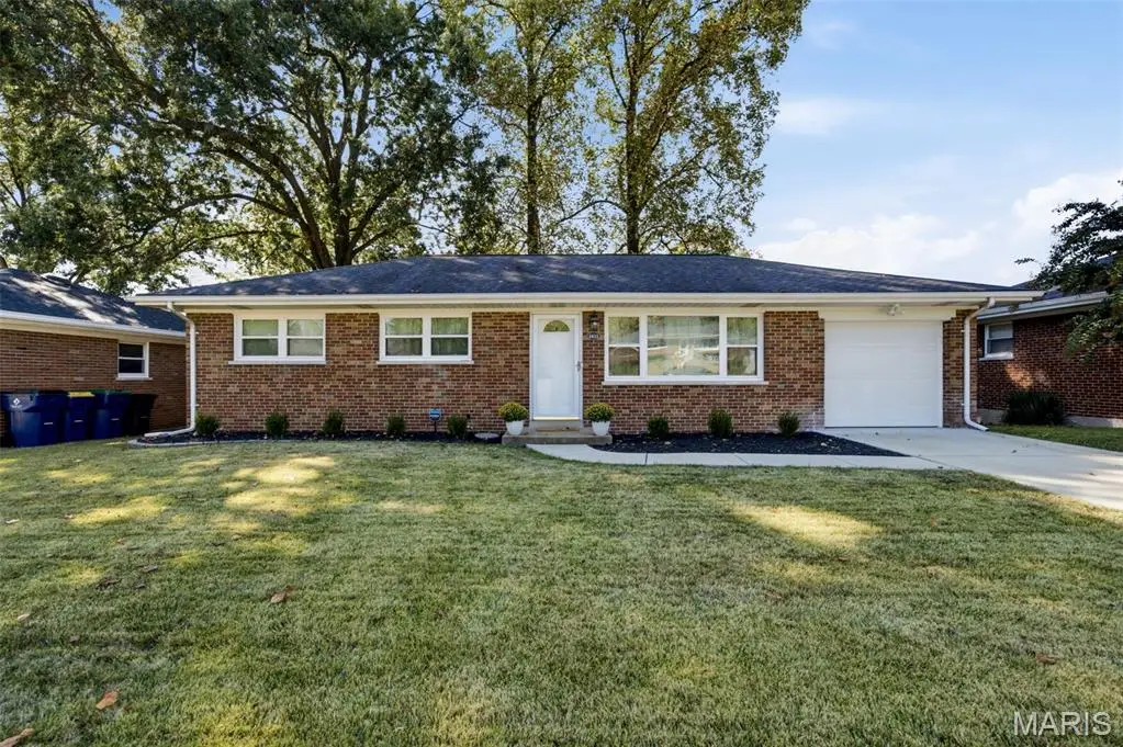 8635 Villa Crest Drive, Crestwood, MO 63126 - #1