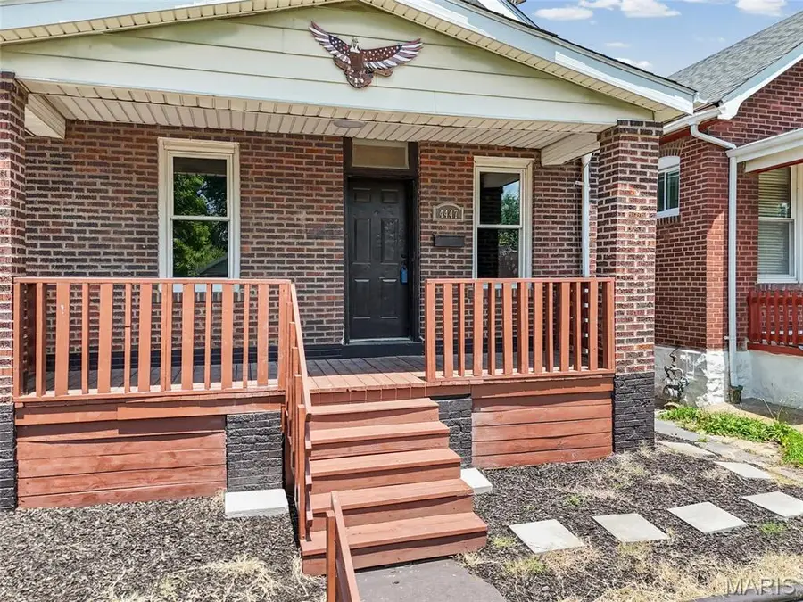 4447 Gannett Street, Saint Louis, MO 63116 - #2