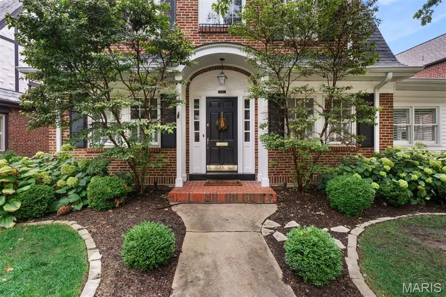 422 Mission Court, University City, MO 63130 - #3