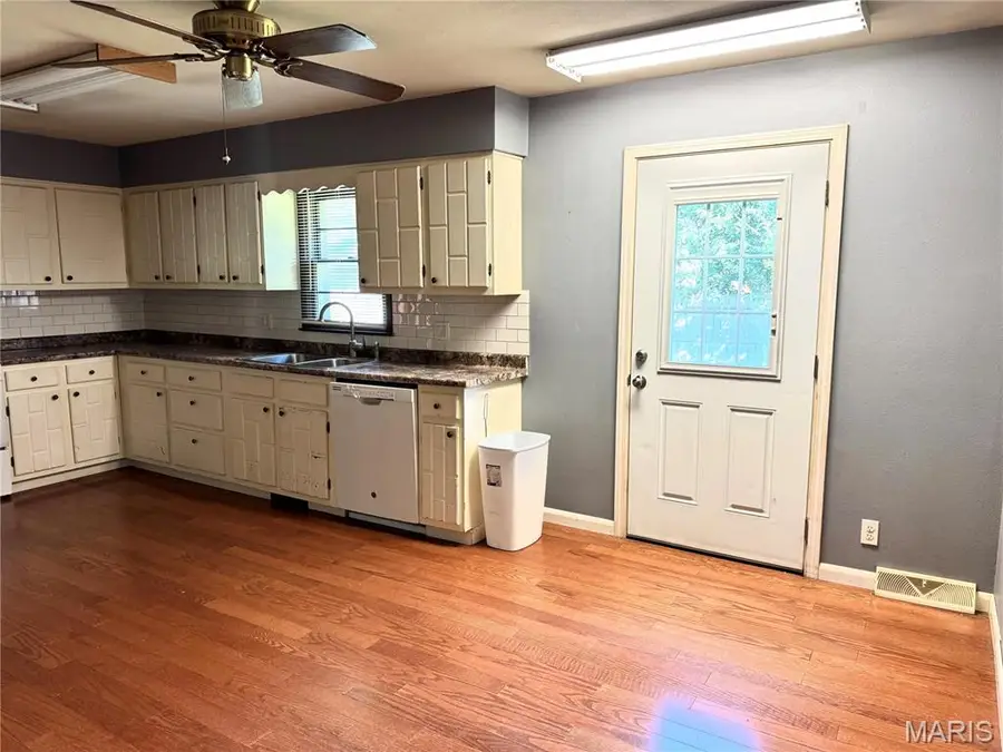 116 Terrace Drive, Sikeston, MO 63801 - #3