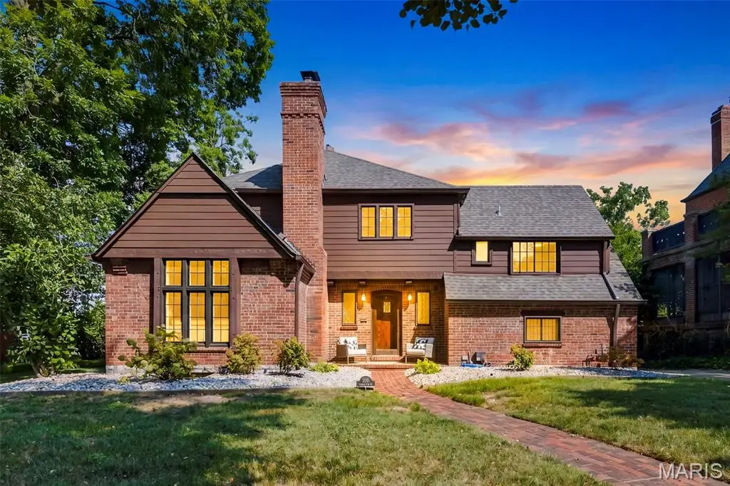 7747 Mohawk Place, Clayton, MO 63105 - #1