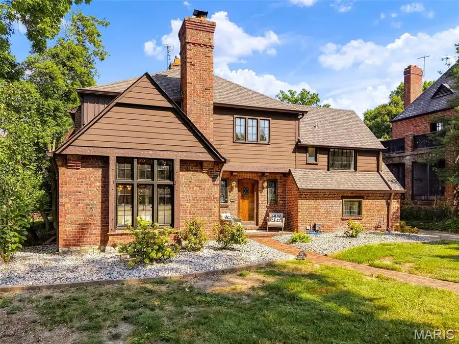 7747 Mohawk Place, Clayton, MO 63105 - #2
